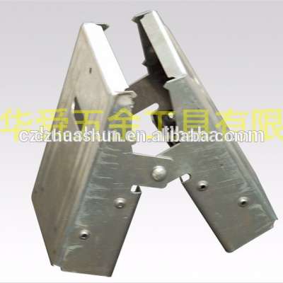 metal hanging brackets of all types and sizes