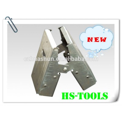 Wood bracket made of metal Used For immobilization Wood brackets